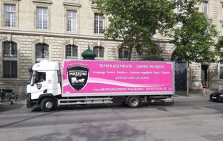 camion de déménagement Mazzoni à Toulon
